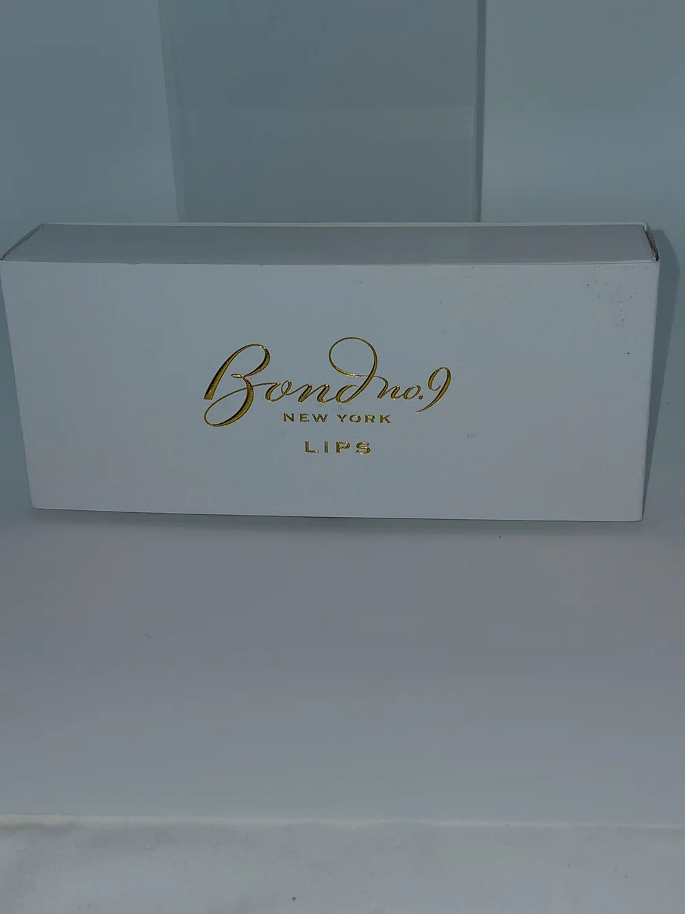 Bond No. 9 Lips Gift Box - White Refillable Case Color Central Park